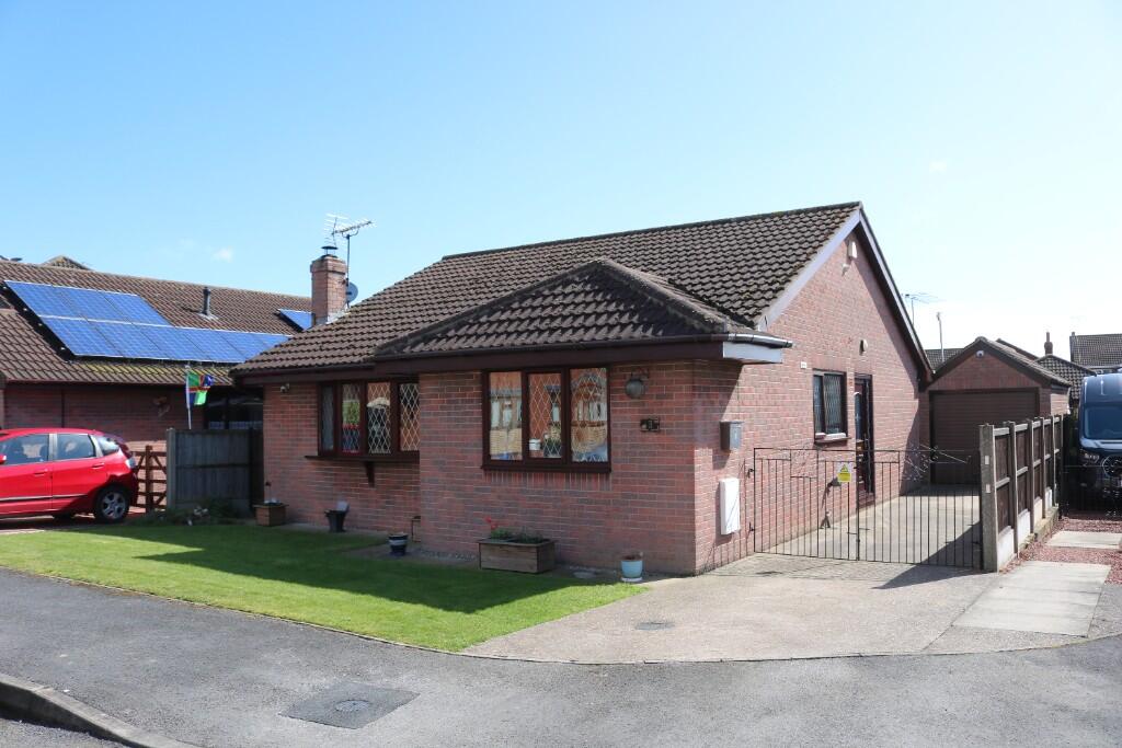 Main image of property: 3 Kesteven Grove, Crowle, DN17 4NX