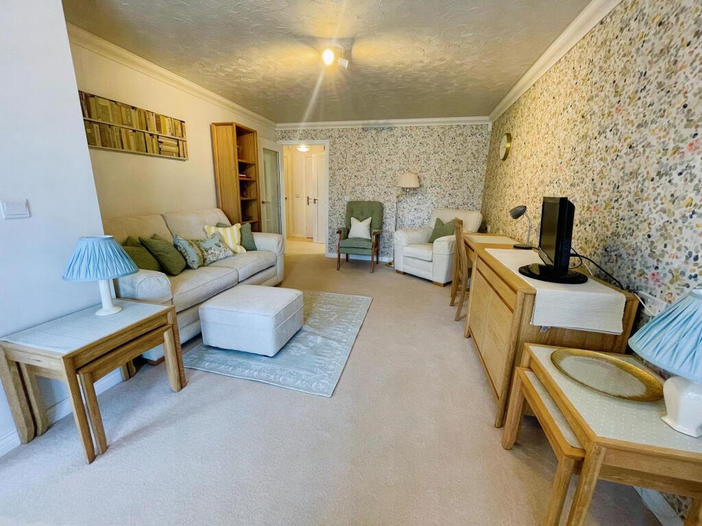 12 Marlborough Lodge, Green Road, Kidlington, Oxfordshire OX5 2EU photo 2