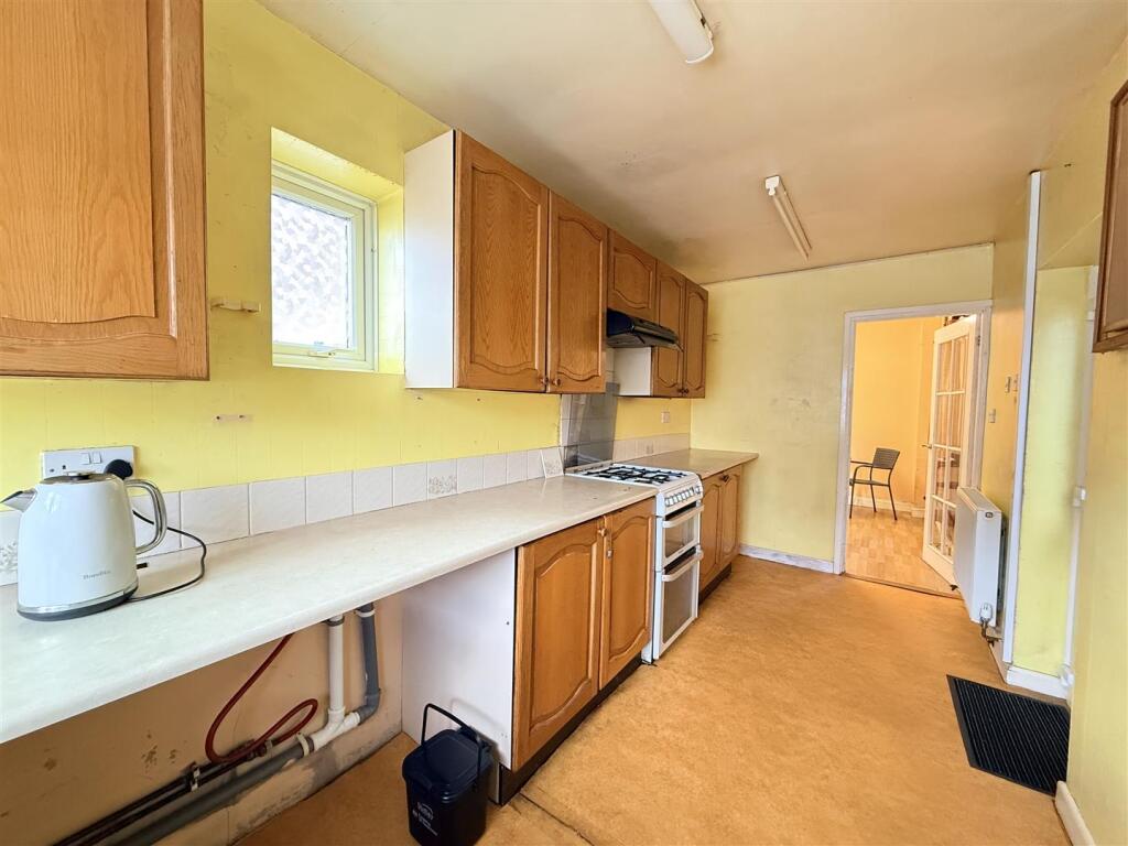 House in Dudley - More