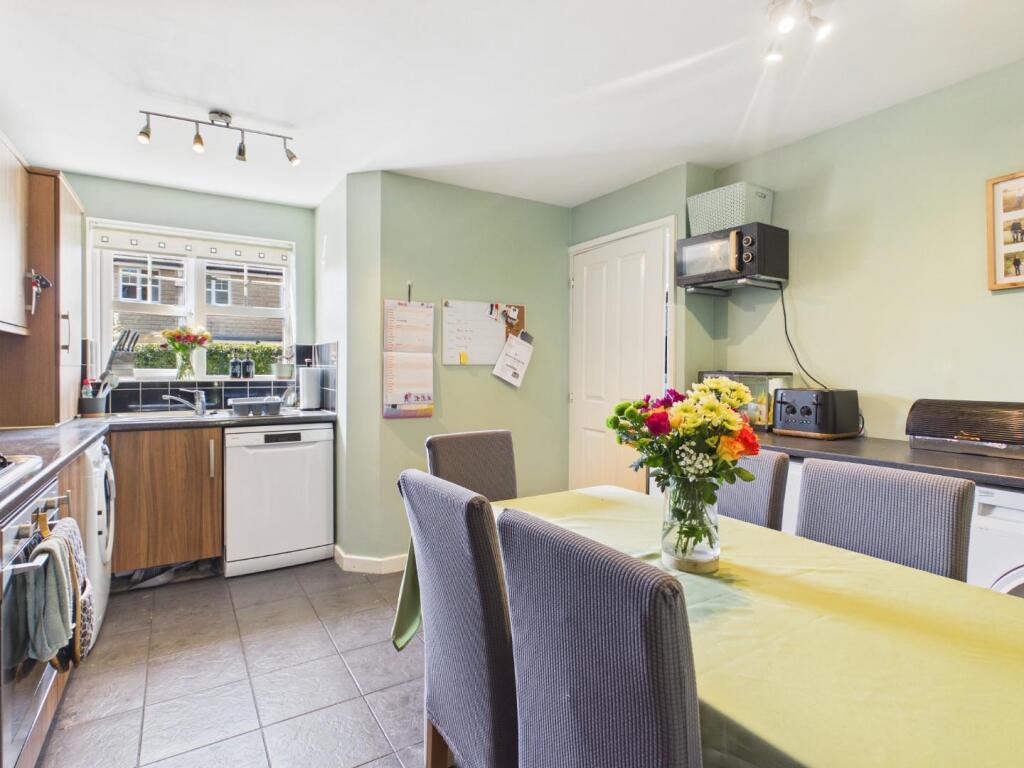 West Royd Avenue, Shipley - View 2