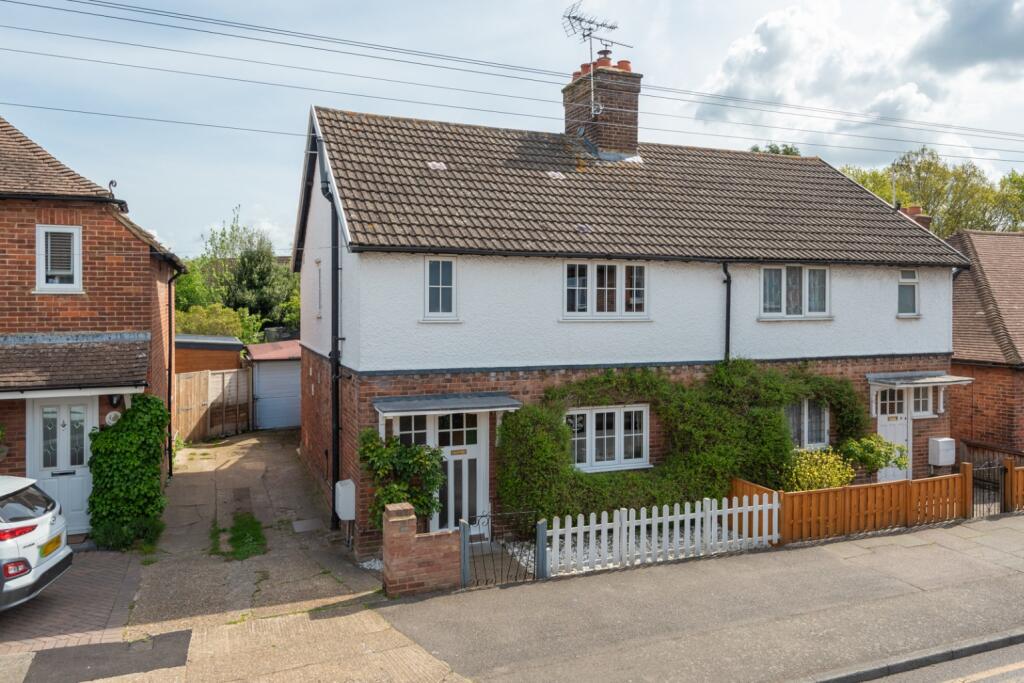 3-bed semi-detached on St. Michael's Road, £400,000
