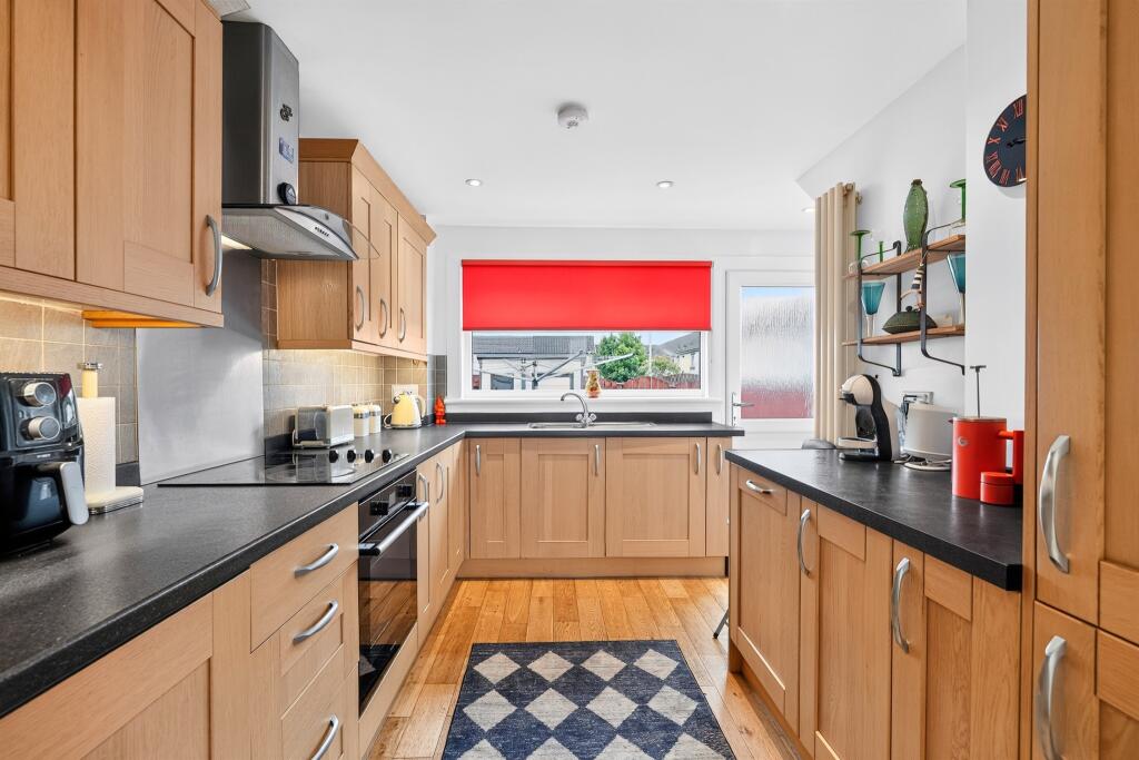 House in Paisley, Renfrewshire - View 5