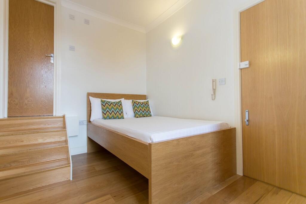 Main image of property: Flat 1, 17 Golders Way, Golders Green