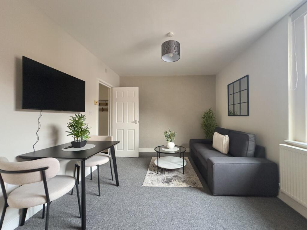 Apartment in Bridgwater, Eastover, Somerset - View 4