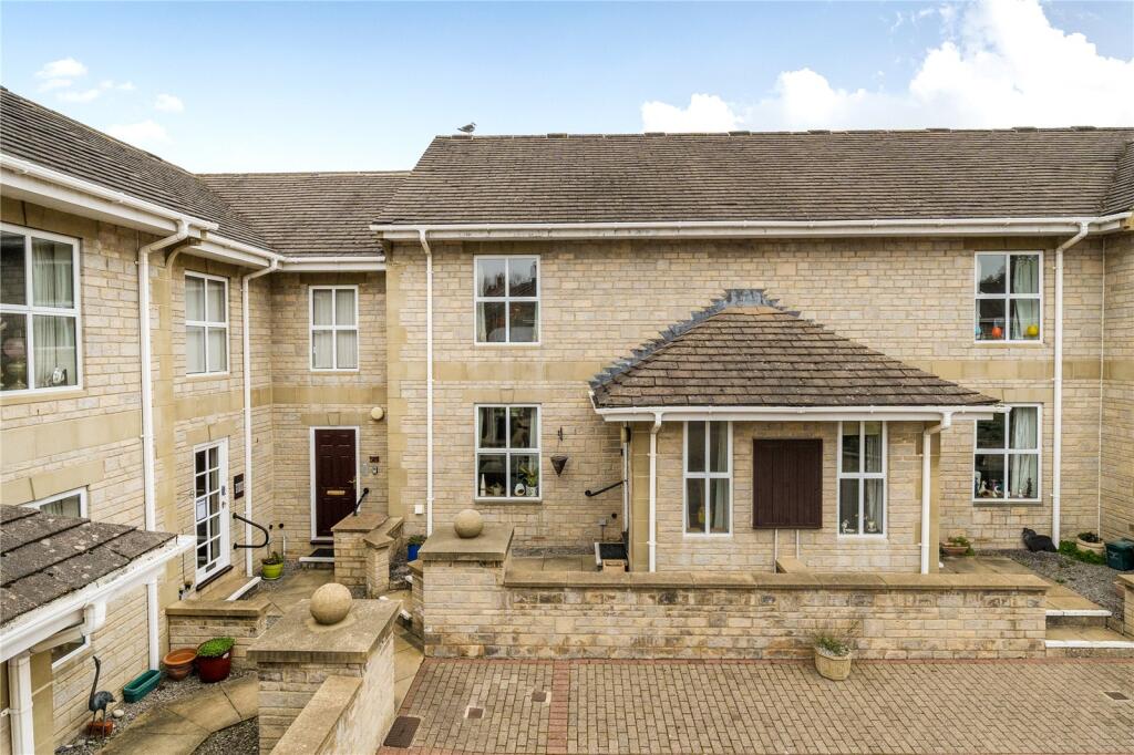 Main image of property: Morningside Courtyard, Idsall Drive, Prestbury, Cheltenham, GL52