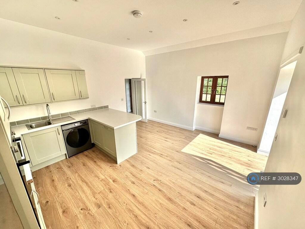 House in Truro - View 4