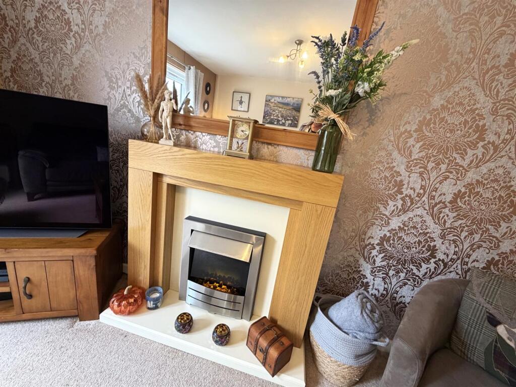 Muirfield Close, Bolton photo 5