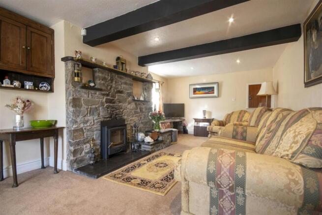Living Room.jpg