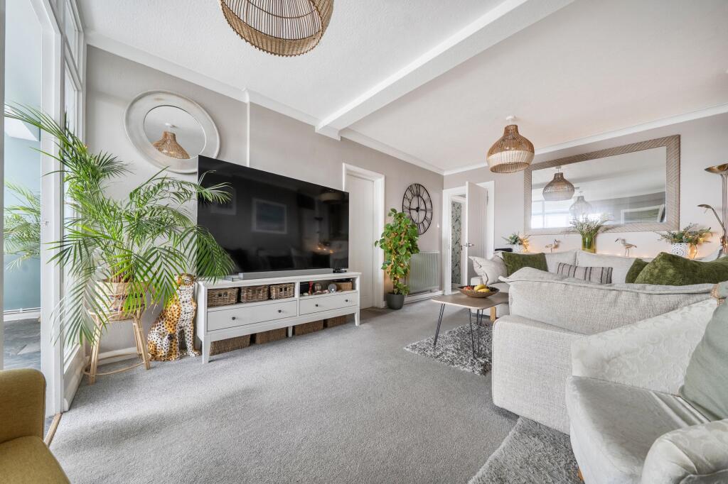 Apartment in Portsmouth - View 5