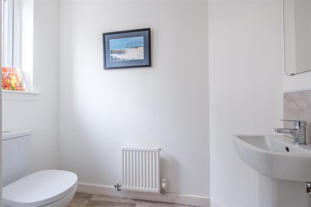 Spinner Terrace, Stonehouse - More