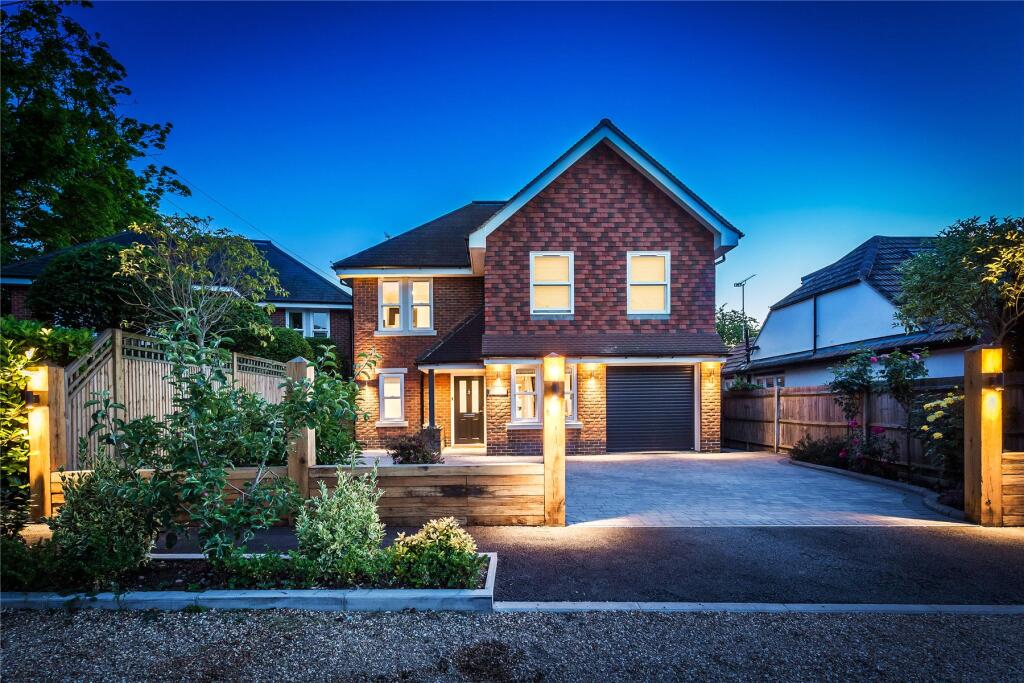 Main image of property: Kingsway Avenue, Woking, Surrey, GU21