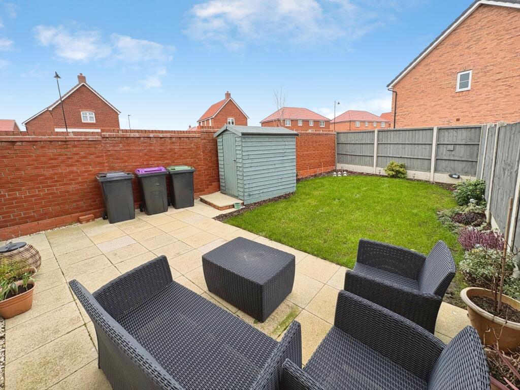 Lupin Way, Witham St Hughs, LN6 photo 2