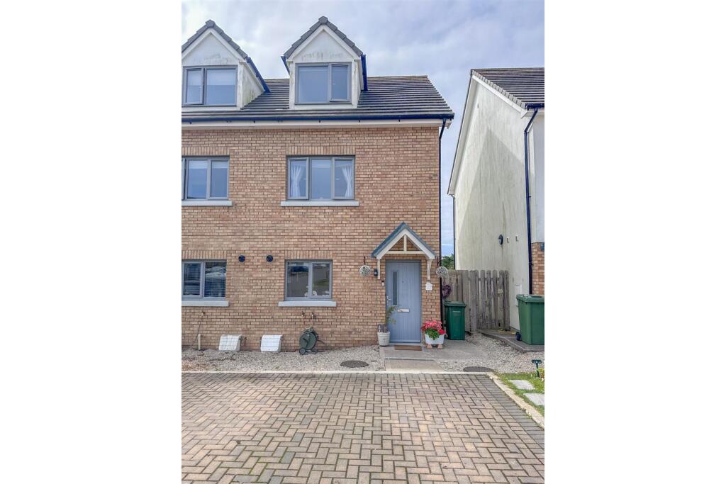 Main image of property: Oak Park, Ballawattleworth Estate, Peel