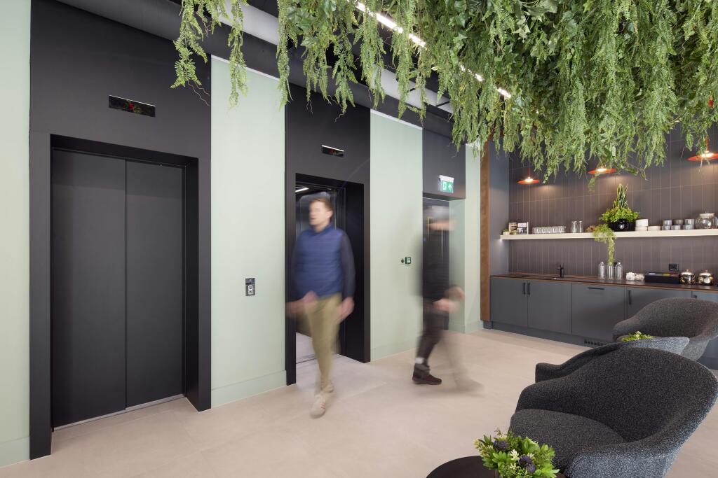 Communal Mezzanine Breakout Space