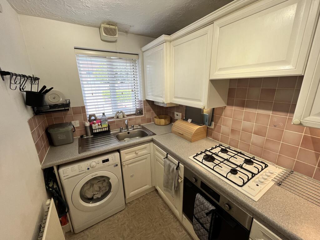 House in Hemel Hempstead - More