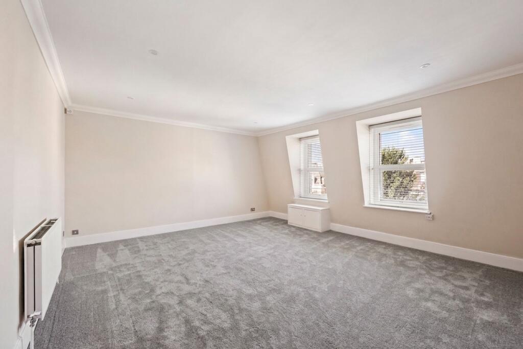Apartment in Hove - View 5