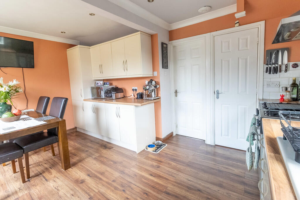 Additional image 7 of Buckingham Crescent, Bradford, BD14 6EJ