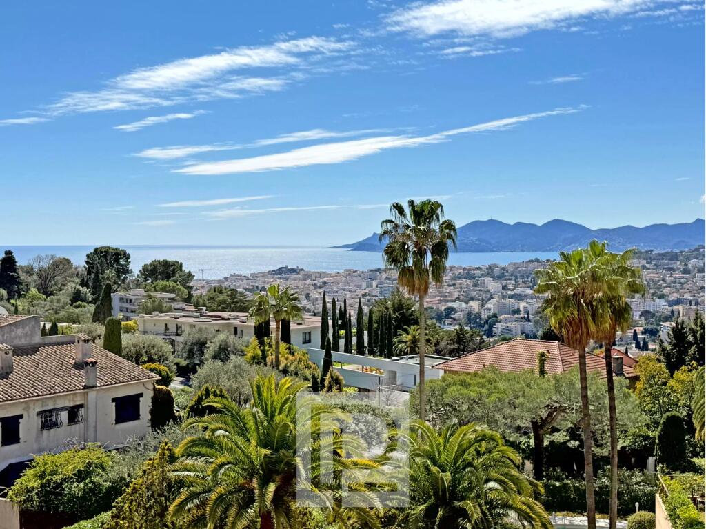 Main image of property: Provence-Alps-Cote d`Azur, Alpes-Maritimes, Le Cannet