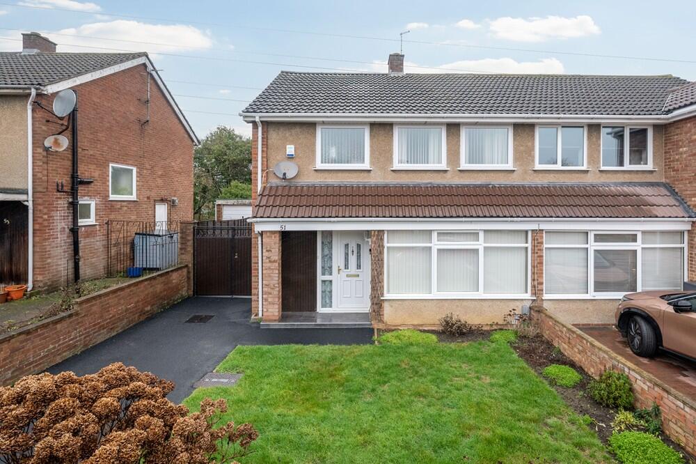 Main image of property: Curlew Crescent, Brickhill, MK41
