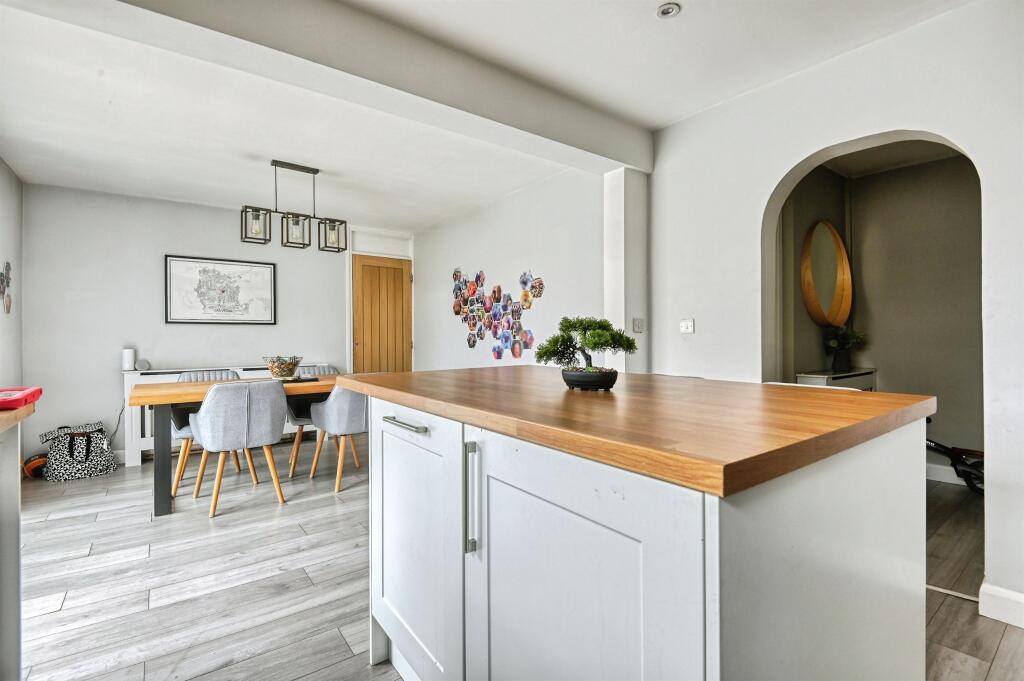 House in Birmingham, Buckland End - More
