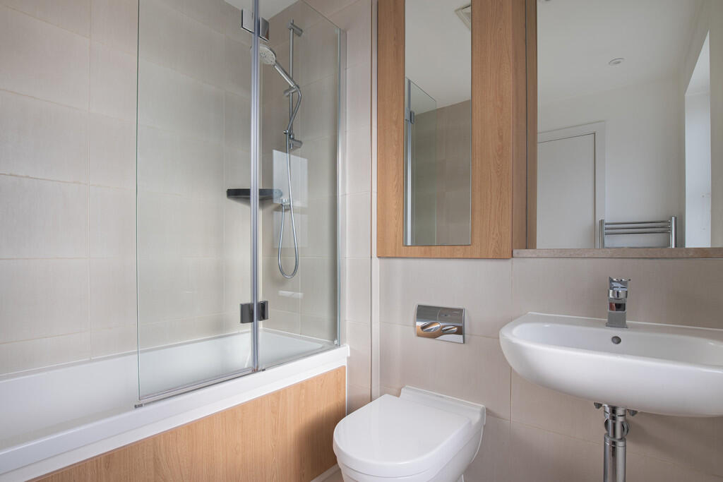 Apartment in Aberdeen, Danestone - View 5