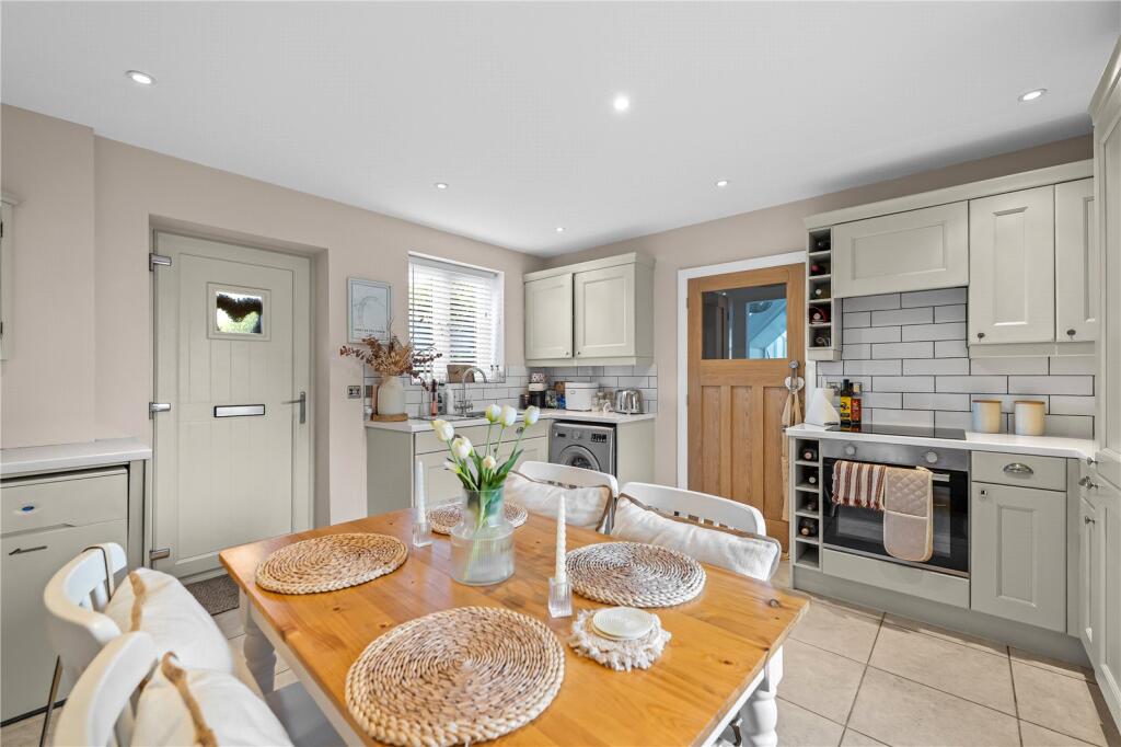 House in Ashfield, Kirkby-in-Ashfield, Sutton-in-Ashfield - View 4