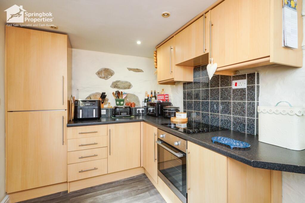 House in Y Waunfawr, Gwynedd - More