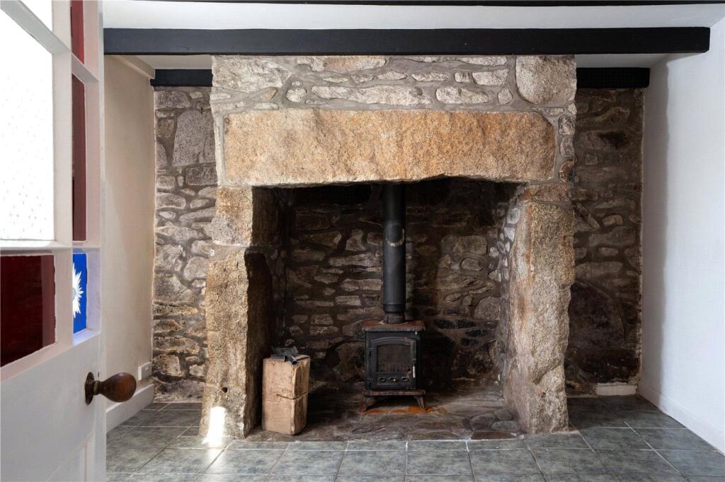 House in Truro - View 3