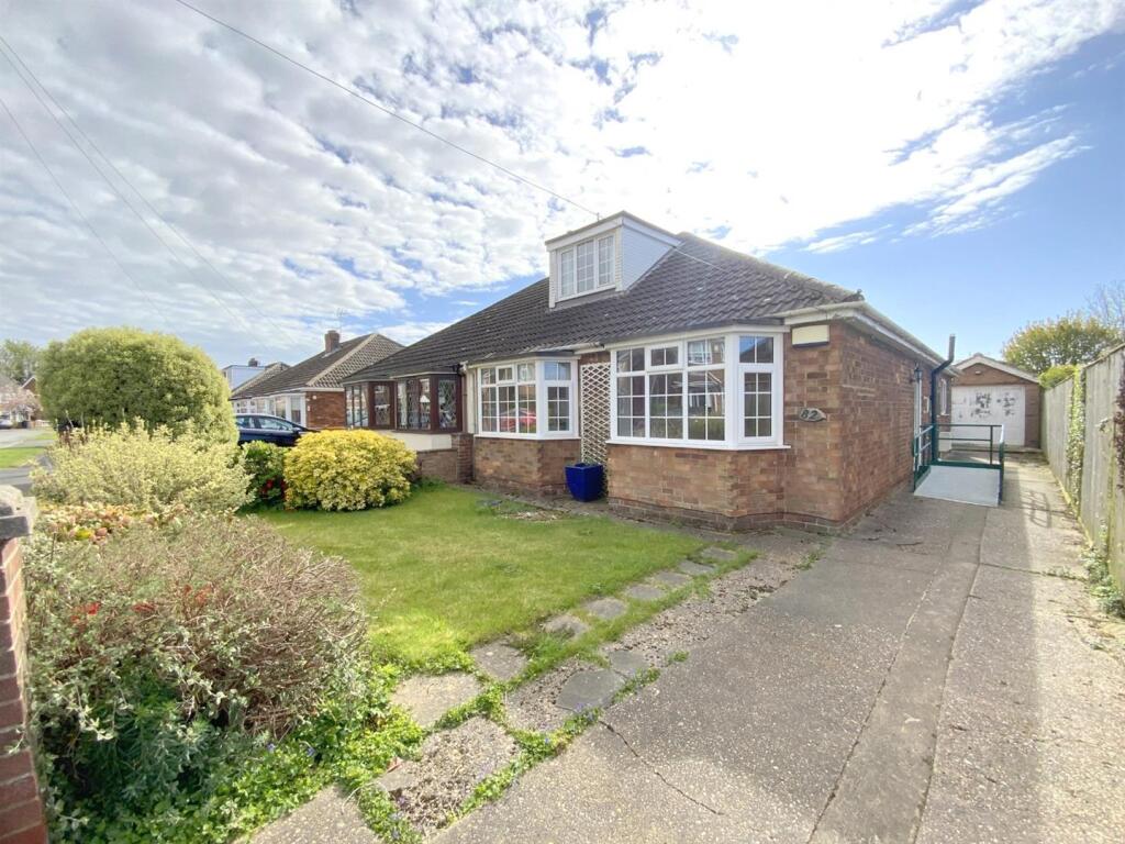 2-bed semi-detached on Peaks Avenue, New Waltham, £170,000