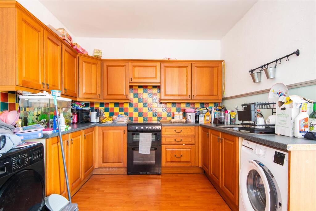 House in South Ribble, Moss Side - View 3
