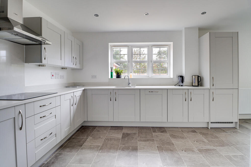 House in St Albans, Smug Oak, St Stephen - View 5