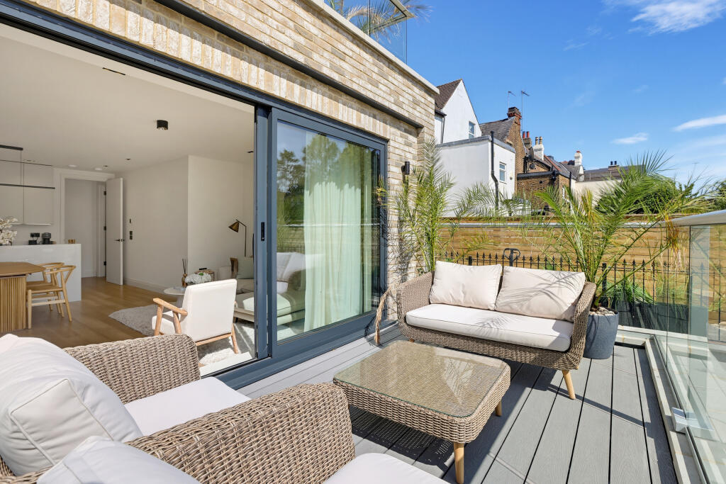 Apartment in London - View 4