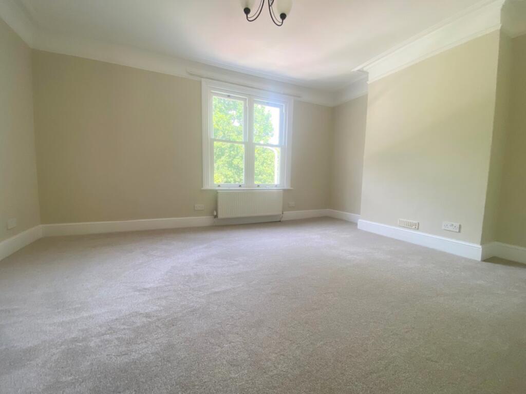 House in Tonbridge - More