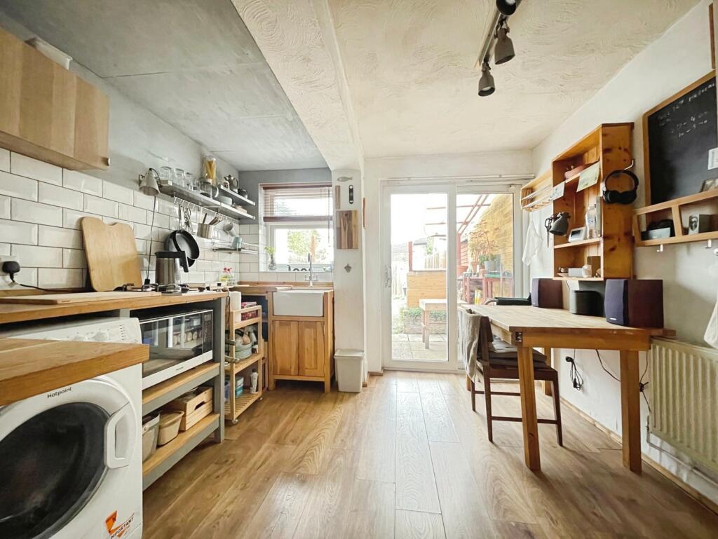 House in Watford - View 4