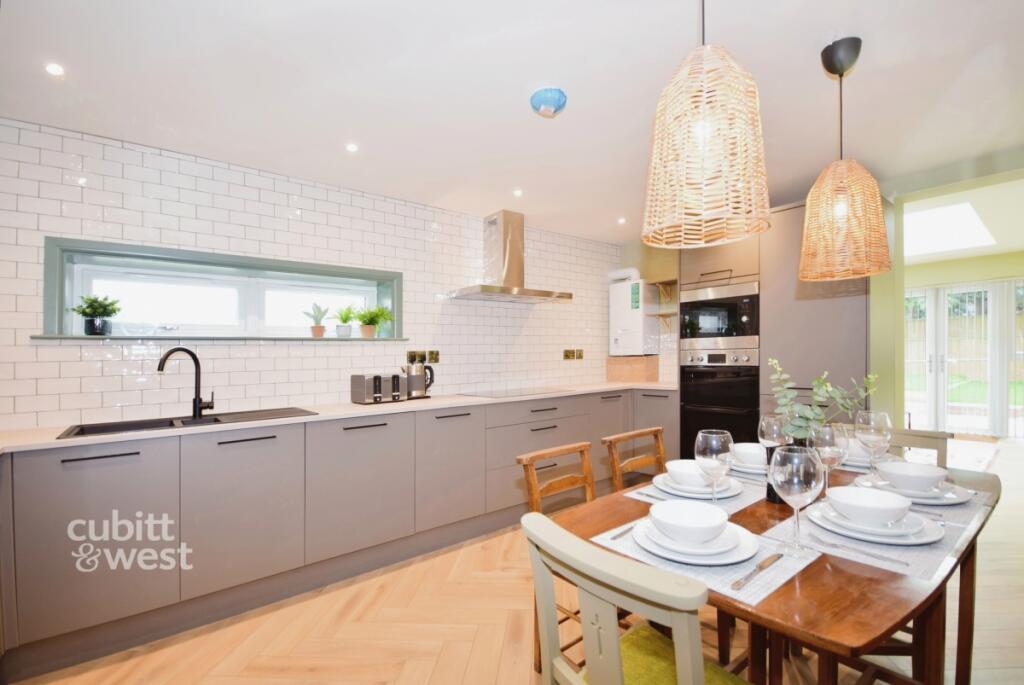 House in Fareham, Hampshire - More