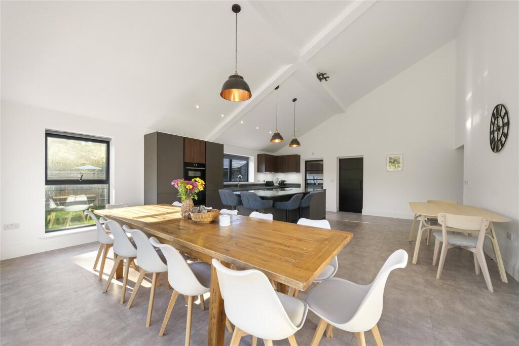 House in Maidstone, Cross-at-Hand, Staplehurst - View 2