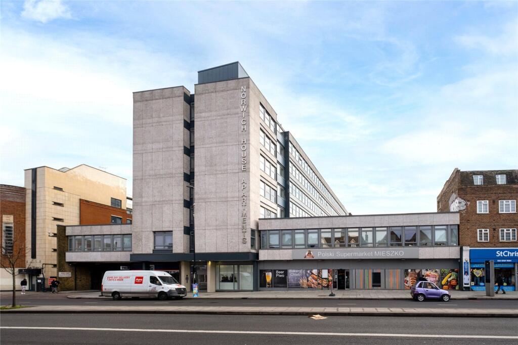 Apartment in London - View 4