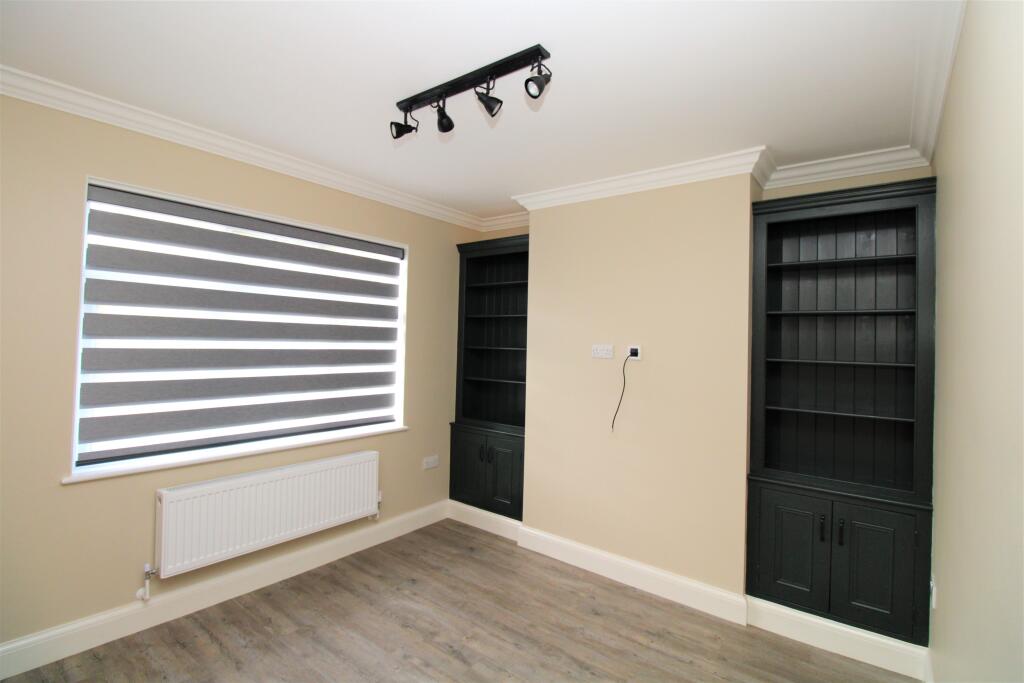 Main image of property: Baddow Road, Chelmsford