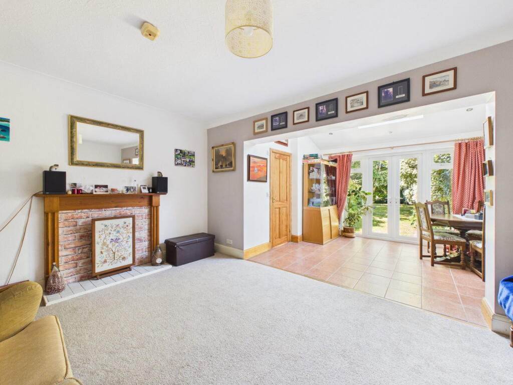 St. Andrews Road, Worthing, BN13 - View 3