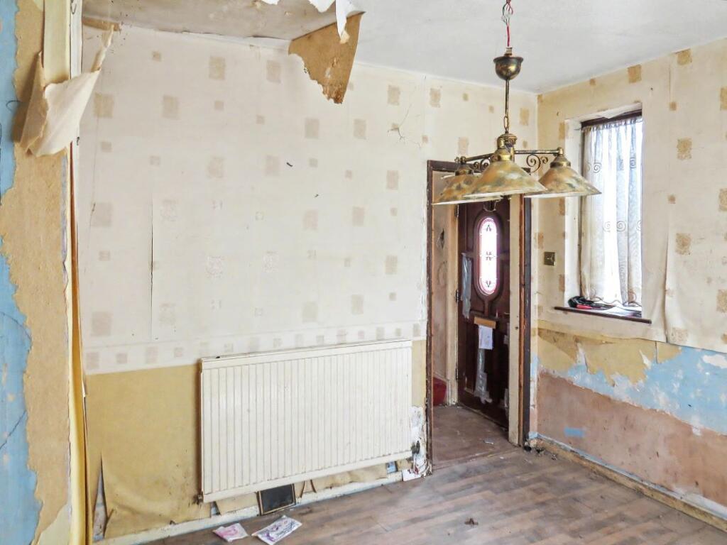House in Westhoughton, Dobb Brow - View 5