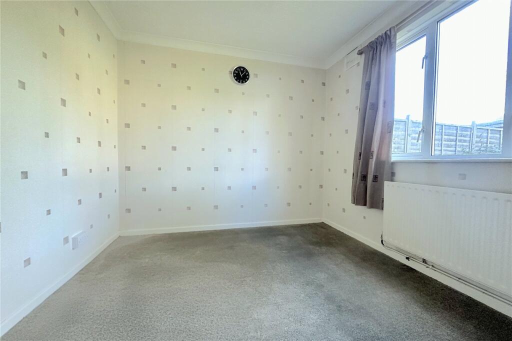 House in Surrey Heath, Surrey - More