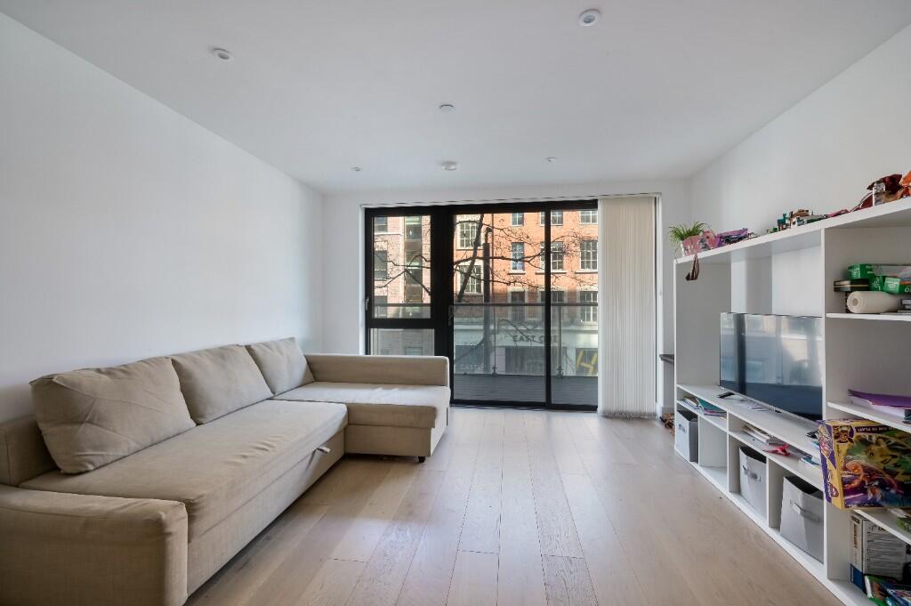 Kensington Apartments,Commercial Street, London, E1 photo 3