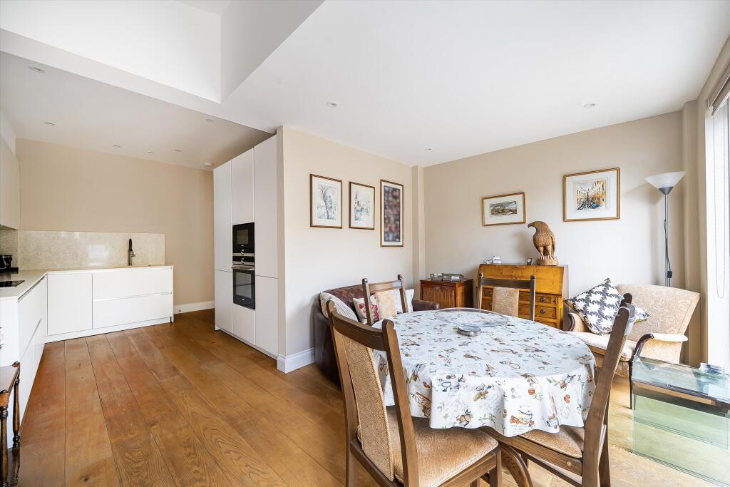 House in London - More