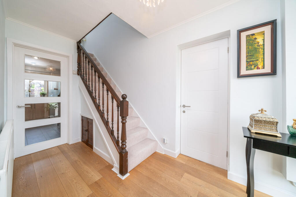 House in Aylesbury, Bedgrove - View 4