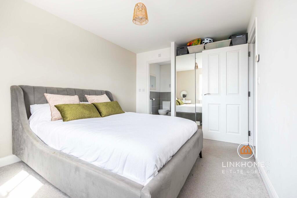 Apartment in Poole - View 5