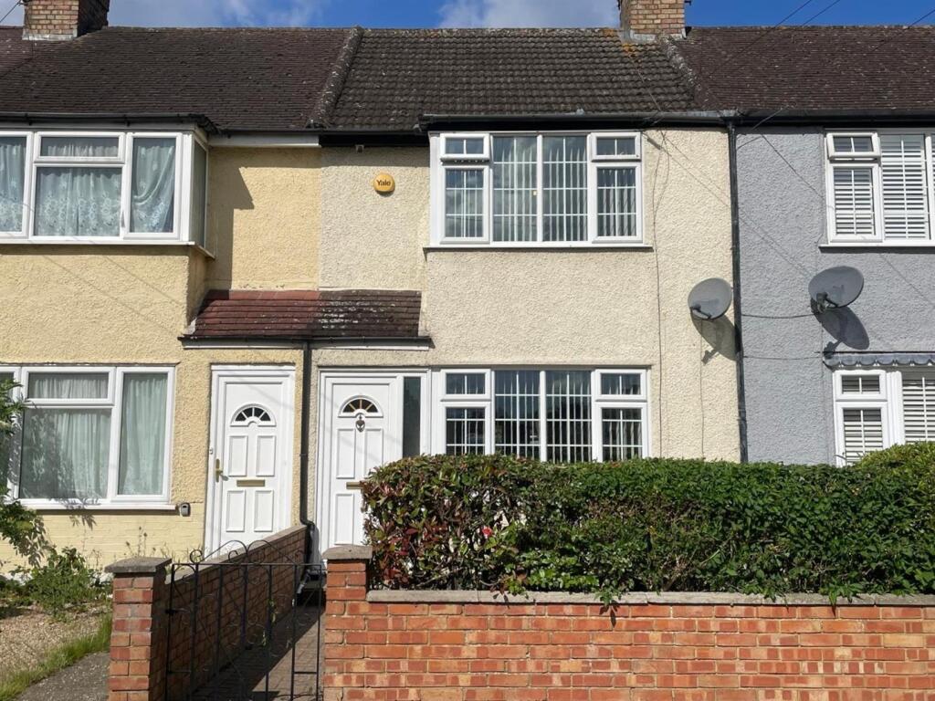 Main image of property: Hillingdon Avenue, Staines-Upon-Thames