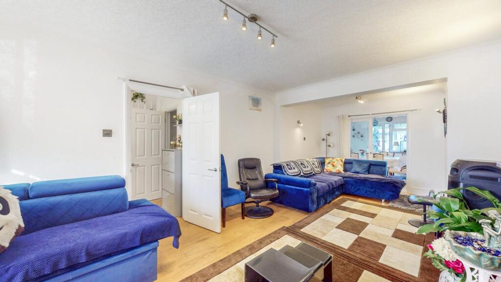 Main image of property: Lime Grove, Ruislip, HA4 8RW