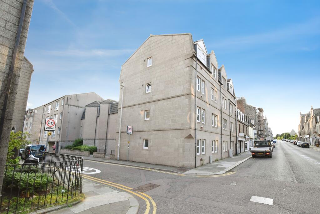 Apartment in Aberdeen, George Street - View 3