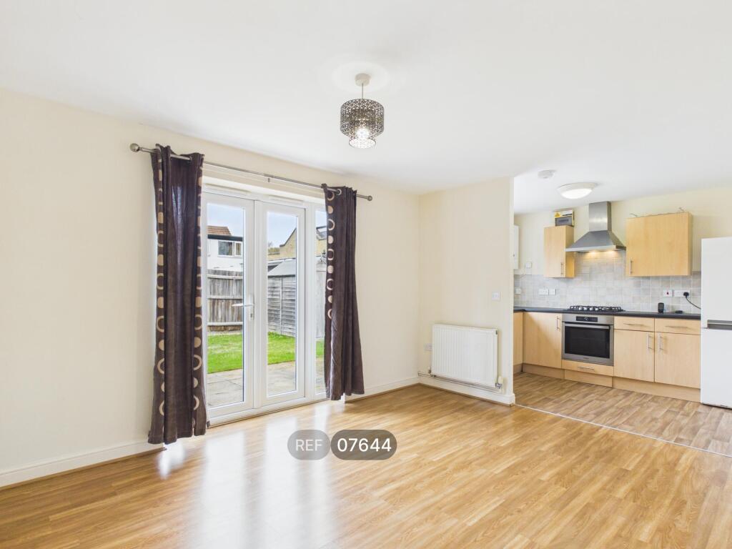 Apartment in Peterborough, City of Peterborough - View 2