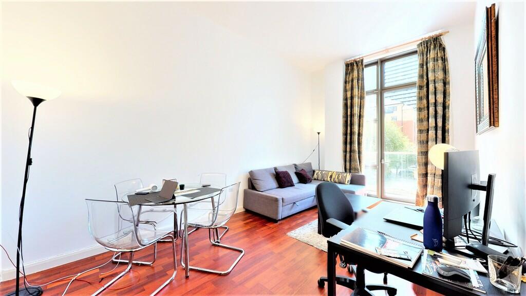 Main image of property: Flat 2, Discovery Dock West, 2 South Quay Square, London, E14 9RT